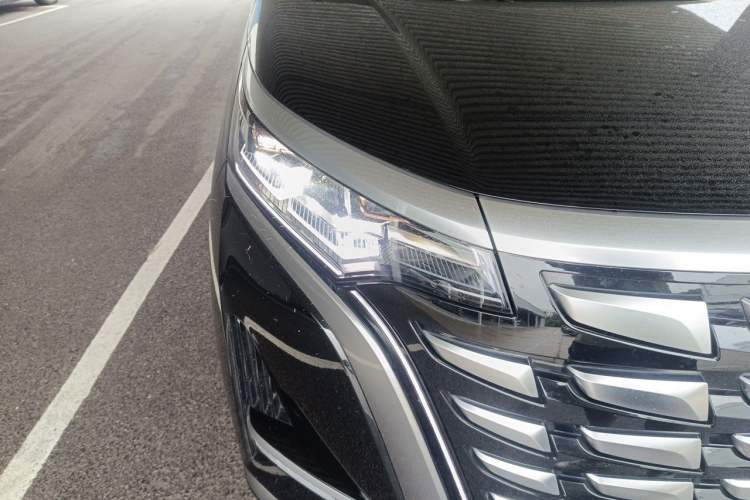Used Denza D9 2022 DM-i 970 Four-Wheel Drive Flagship Model Exterior 6