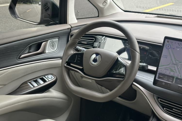 Used Denza D9 2022 DM-i 970 Four-Wheel Drive Flagship Model Exterior 8
