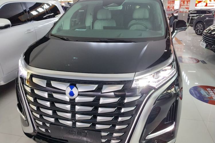 Used Denza D9 2022 DM-i 970 Four-Wheel Drive Flagship Model Front