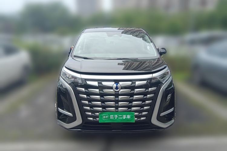Used Denza D9 2022 DM-i 945 Luxury Model Front
