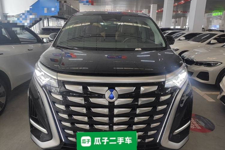 Used Denza D9 2022 DM-i 970 Four-Wheel Drive Flagship Model Front