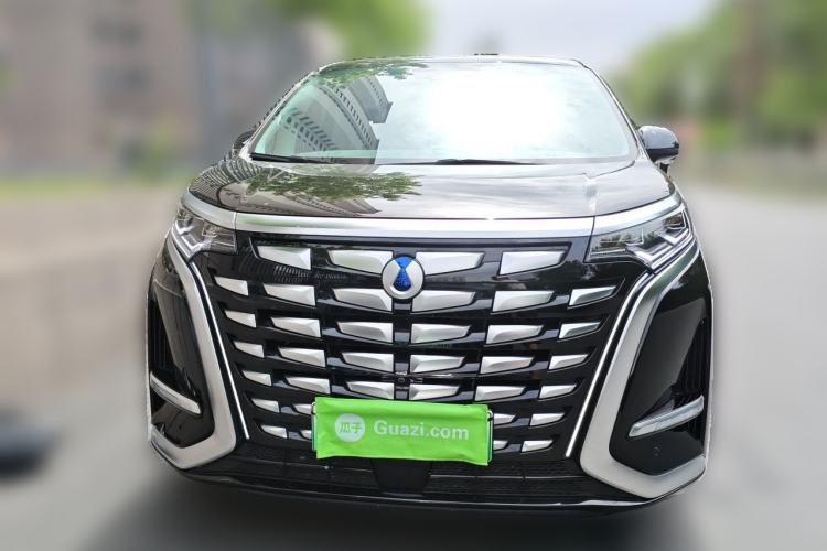 Used Denza D9 2022 DM-i 970 Four-Wheel Drive Flagship Model Front