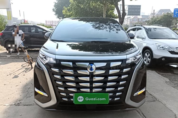 Used Denza D9 2022 DM-i 970 Four-Wheel Drive Prestige Model Front