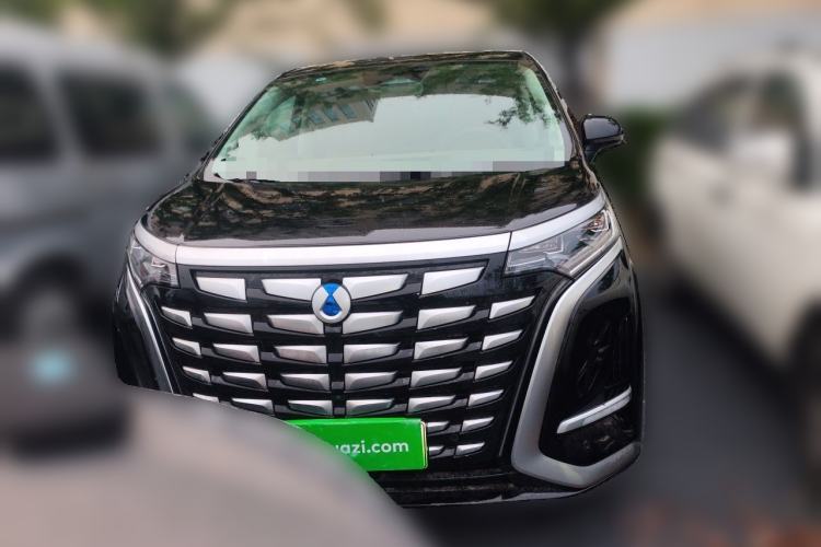 Used Denza D9 2022 DM-i 970 Four-Wheel Drive Flagship Model Front