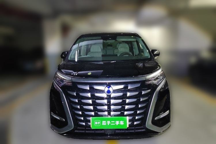 Used Denza D9 2022 DM-i 1040 Prestige Model Front