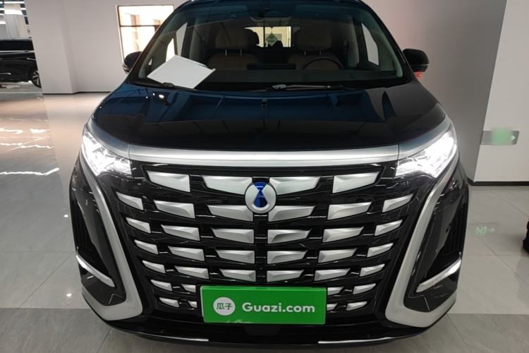 Used Denza D9 2022 DM-i 970 Four-Wheel Drive Prestige Model Front