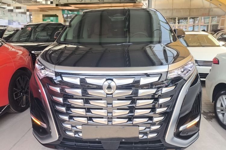 Used Denza D9 2022 DM-i 1040 Prestige Model Front