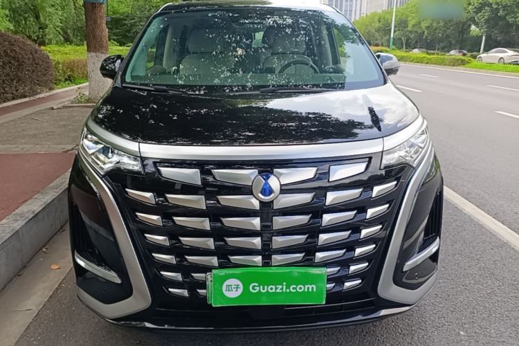 Used Denza D9 2022 DM-i 970 Four-Wheel Drive Prestige Model Front