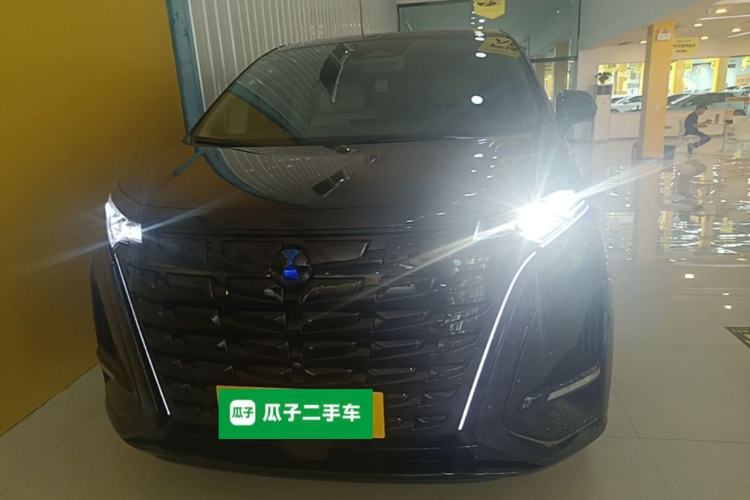 Used Denza D9 2022 DM-i 970 Four-Wheel Drive Flagship Model Front