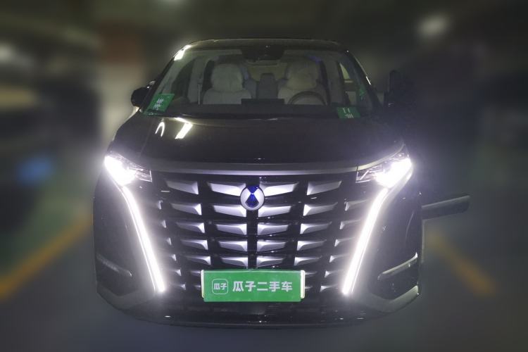 Used Denza D9 2022 DM-i 970 Four-Wheel Drive Flagship Model Front