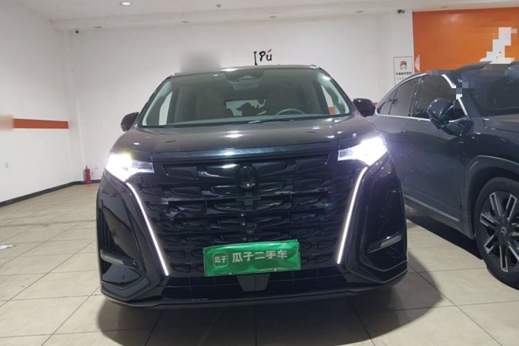 Used Denza D9 2022 DM-i 970 Four-Wheel Drive Flagship Model Front