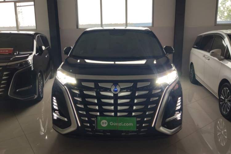 Used Denza D9 2022 DM-i 970 Four-Wheel Drive Prestige Model Front