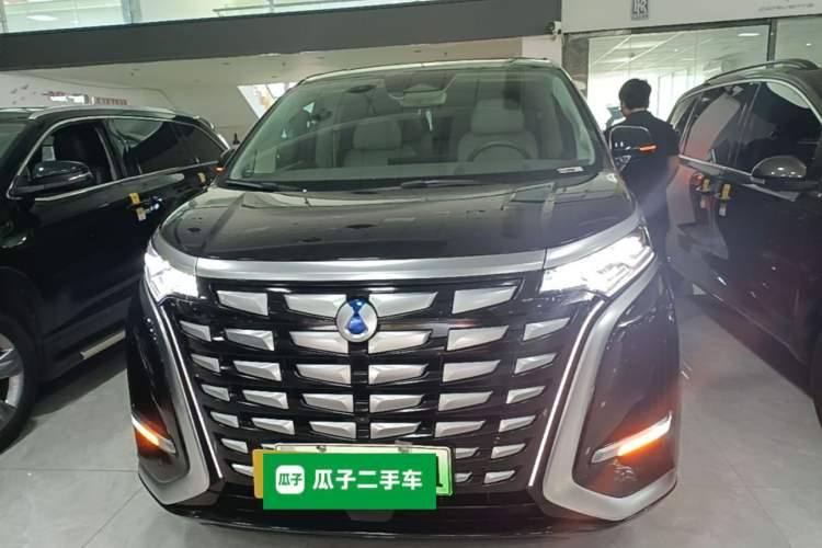 Used Denza D9 2022 DM-i 970 Four-Wheel Drive Flagship Model Front