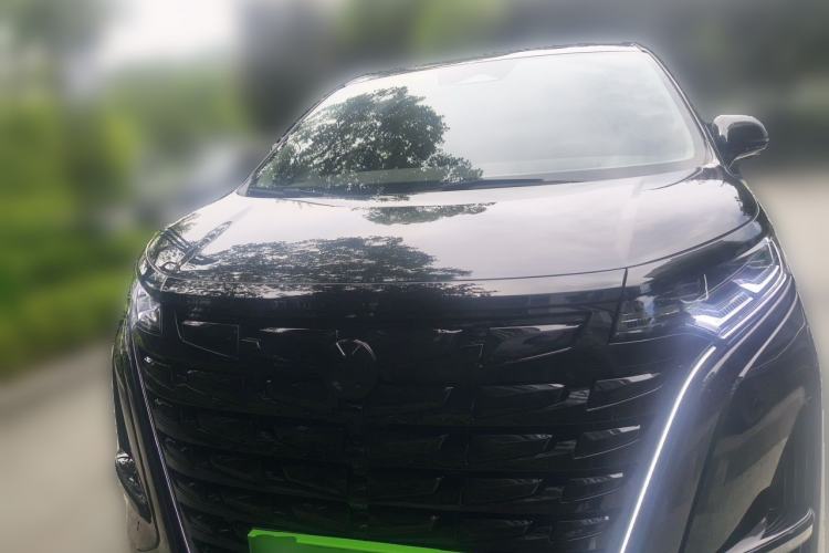 Used Denza D9 2022 DM-i 970 Four-Wheel Drive Flagship Model Front