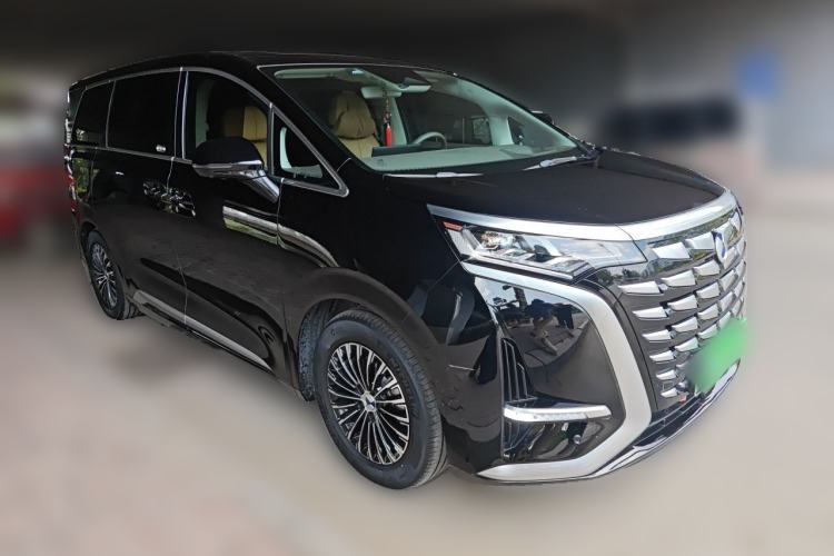 Used Denza D9 2022 DM-i 970 Four-Wheel Drive Prestige Model Front Right 45 Deg