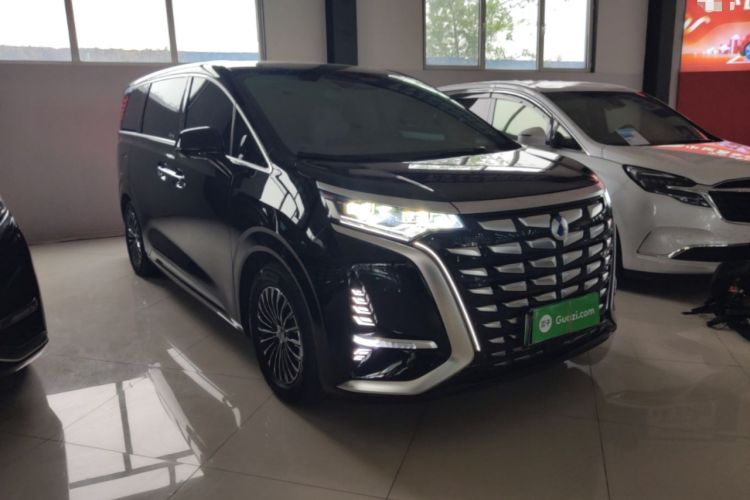Used Denza D9 2022 DM-i 970 Four-Wheel Drive Prestige Model Front Right 45 Deg