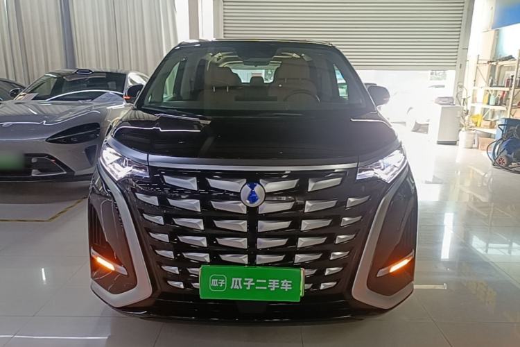 Used Denza D9 2022 DM-i 970 Four-Wheel Drive Prestige Model Front