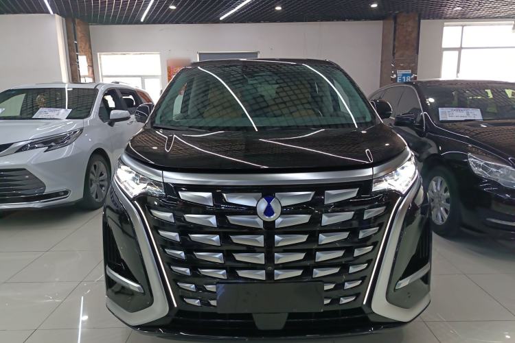 Used Denza D9 2022 DM-i 970 Four-Wheel Drive Flagship Model Front