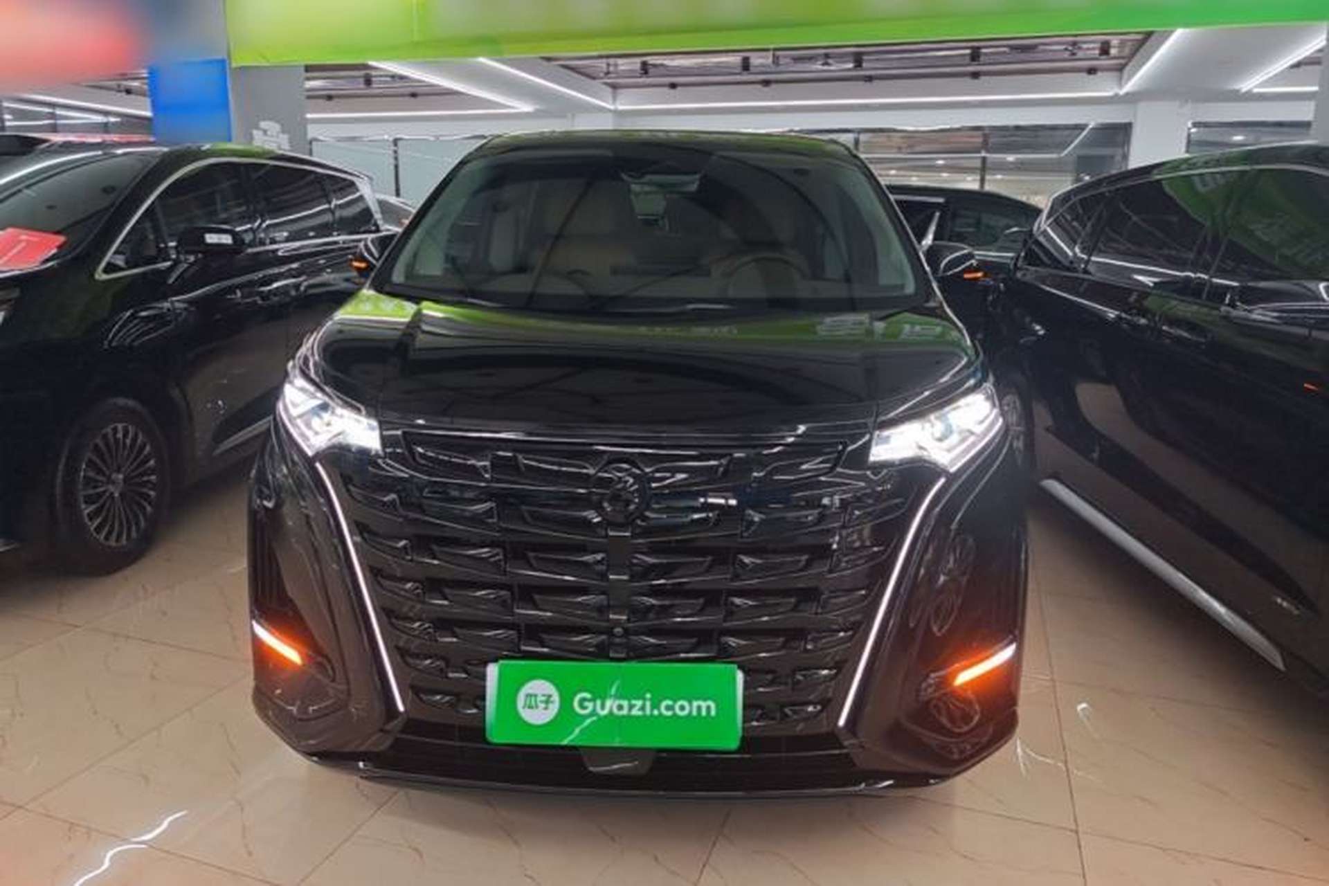 Used Denza D9 2022 DM-i 970 Four-Wheel Drive Flagship Model Front