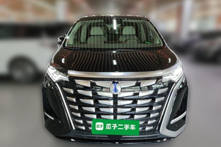 Used Denza D9 2022 DM-i 1040 Prestige Model Front