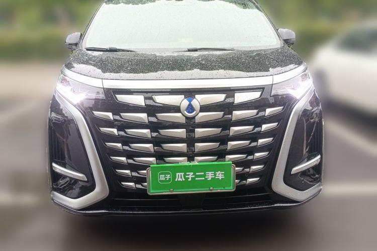 Used Denza D9 2022 DM-i 970 Four-Wheel Drive Prestige Model Front