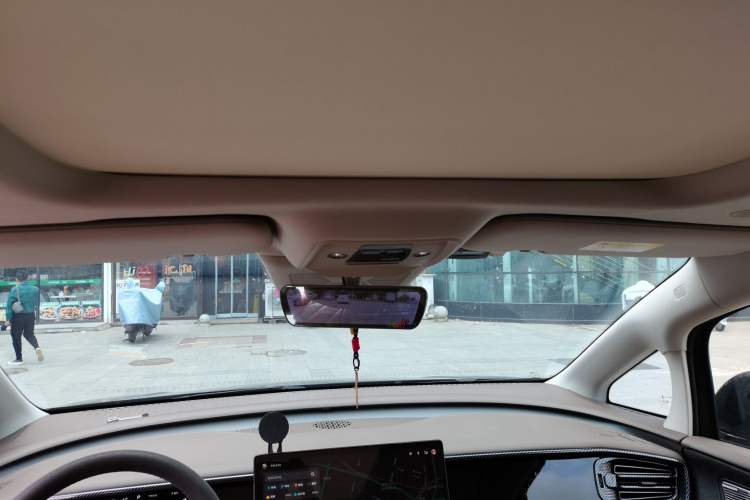 Used Denza D9 2022 DM-i 1040 Prestige Model Headliner
