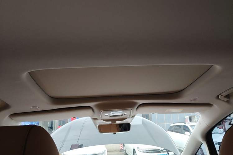 Used Denza D9 2022 DM-i 970 Four-Wheel Drive Prestige Model Headliner