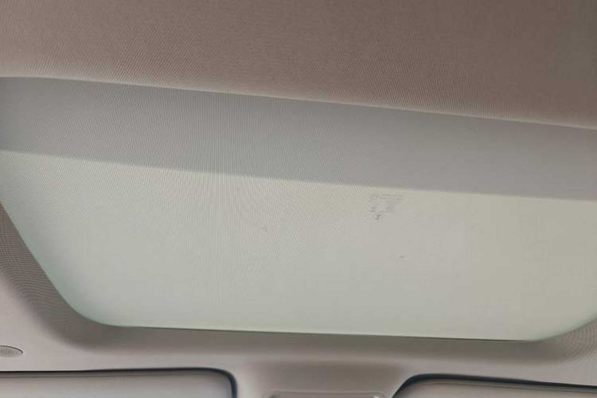 Used Denza D9 2022 DM-i 1040 Prestige Model Headliner