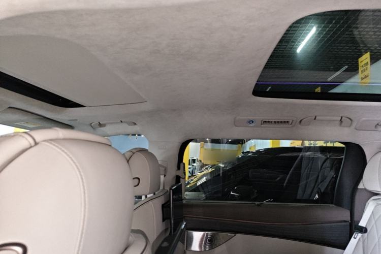 Used Denza D9 2022 DM-i 970 Four-Wheel Drive Flagship Model Headliner