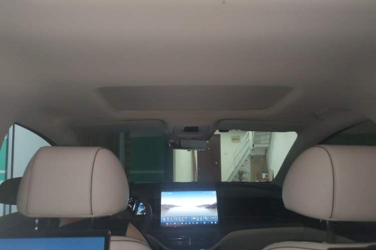 Used Denza D9 2022 DM-i 970 Four-Wheel Drive Flagship Model Headliner