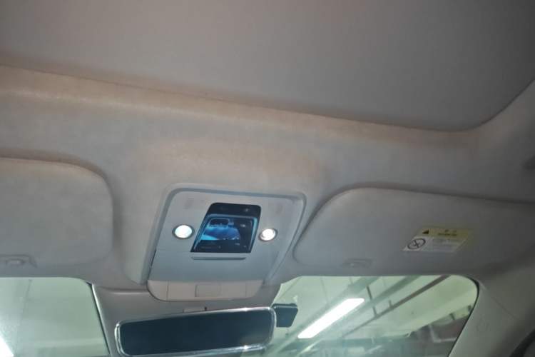 Used Denza D9 2022 EV 600 Four-Wheel Drive Flagship Model Headliner