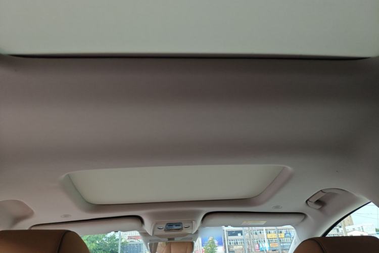 Used Denza D9 2022 DM-i 1040 Prestige Model Headliner