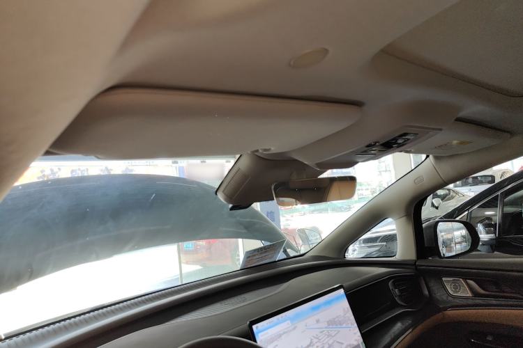 Used Denza D9 2022 DM-i 1040 Prestige Model Headliner