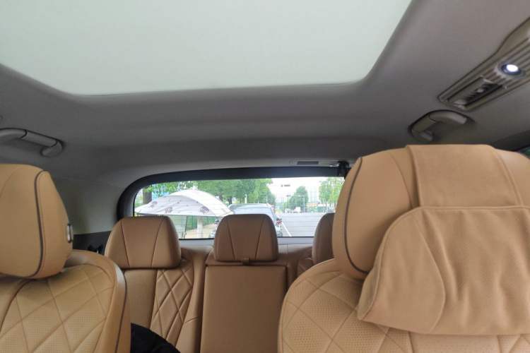 Used Denza D9 2022 DM-i 970 Four-Wheel Drive Prestige Model Headliner