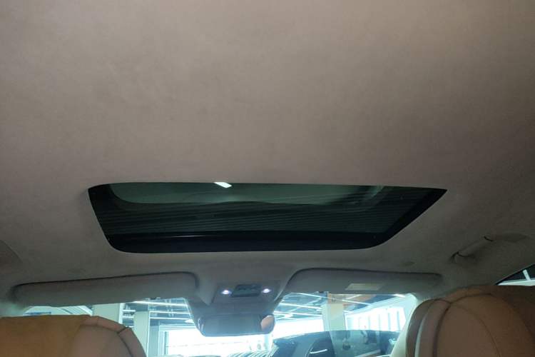 Used Denza D9 2022 DM-i 970 Four-Wheel Drive Flagship Model Headliner