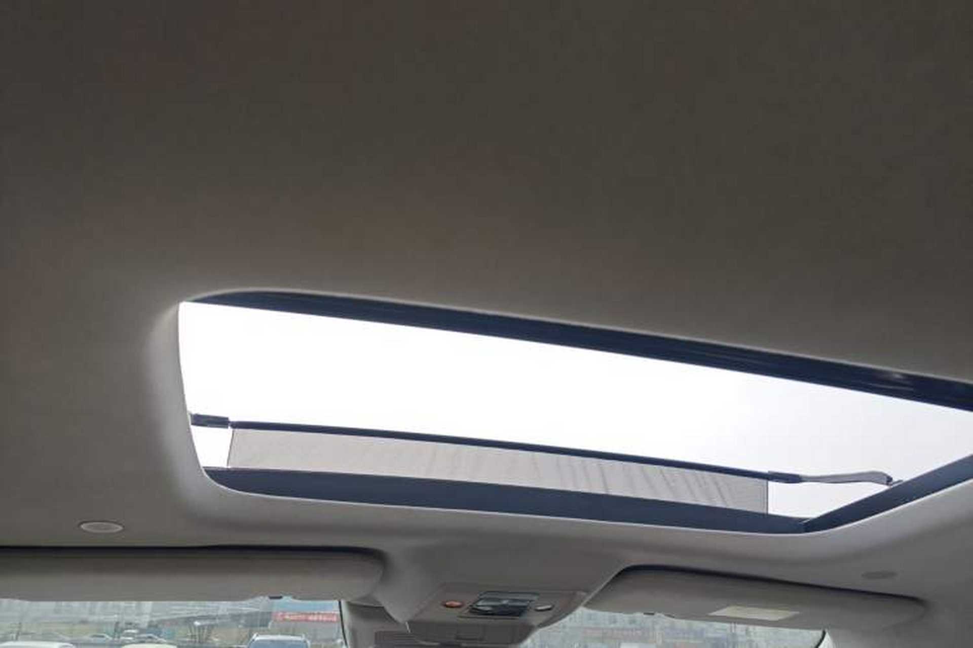 Used Denza D9 2022 DM-i 970 Four-Wheel Drive Flagship Model Headliner