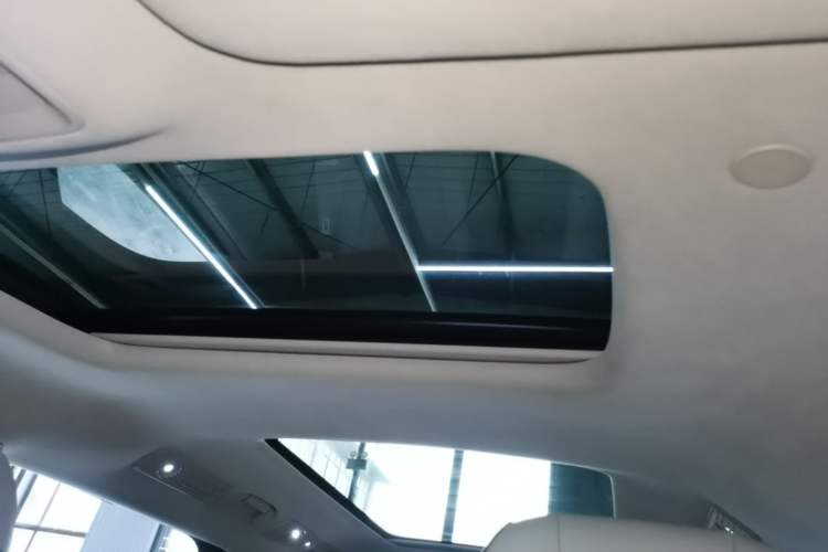Used Denza D9 2022 DM-i 970 Four-Wheel Drive Flagship Model Headliner
