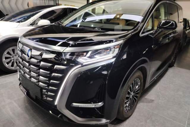 Used Denza D9 2022 DM-i 970 Four-Wheel Drive Flagship Model