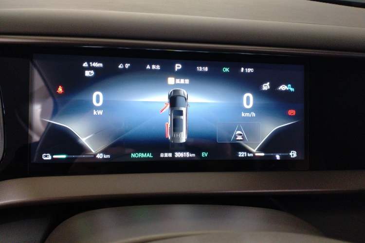 Used Denza D9 2022 DM-i 970 Four-Wheel Drive Flagship Model Instrument Cluster