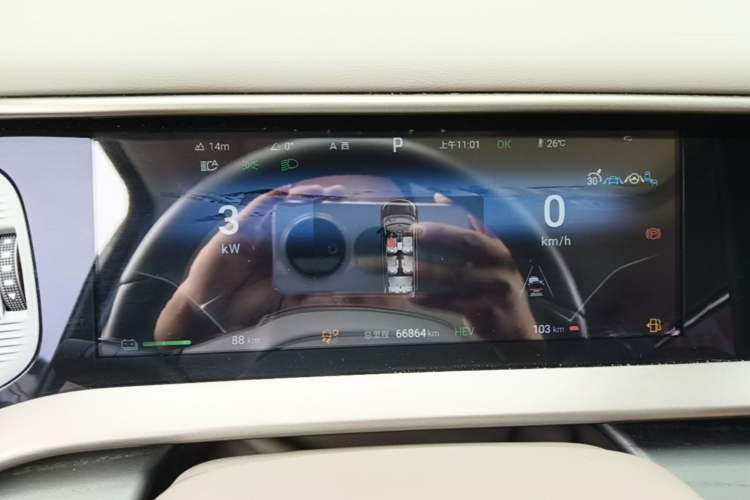Used Denza D9 2022 DM-i 970 Four-Wheel Drive Prestige Model Instrument Cluster