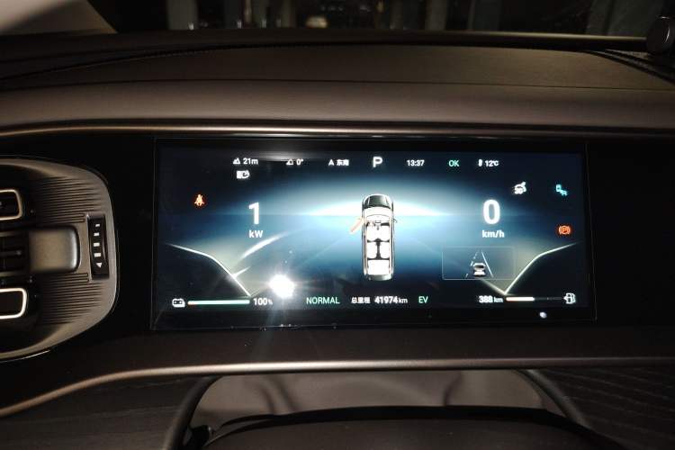 Used Denza D9 2022 DM-i 970 Four-Wheel Drive Prestige Model Instrument Cluster