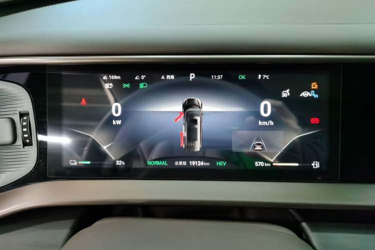 Used Denza D9 2022 DM-i 970 Four-Wheel Drive Flagship Model Instrument Cluster