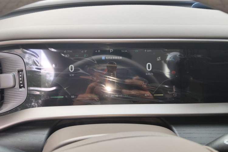 Used Denza D9 2022 DM-i 970 Four-Wheel Drive Prestige Model Instrument Cluster