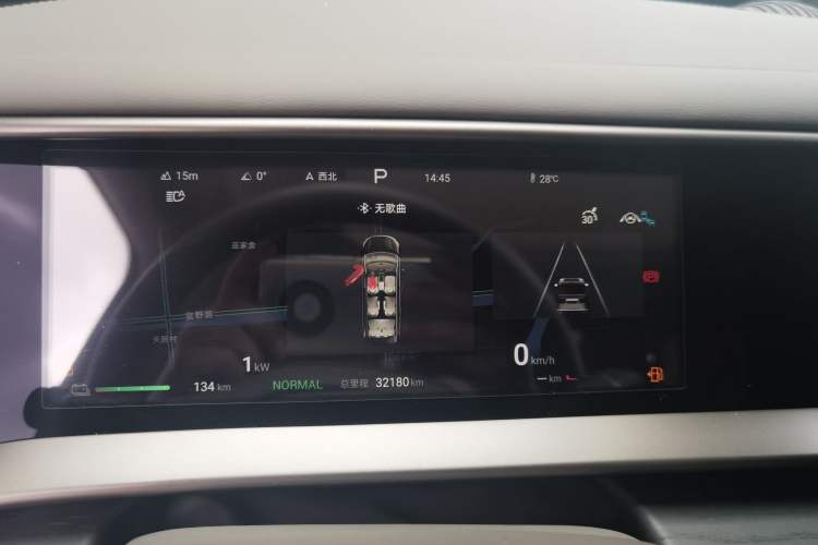 Used Denza D9 2022 DM-i 970 Four-Wheel Drive Flagship Model Instrument Cluster