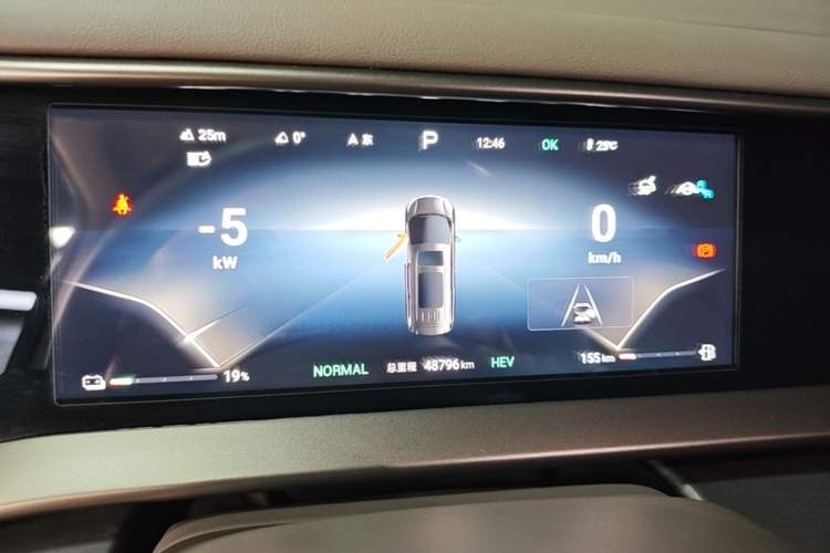 Used Denza D9 2022 DM-i 970 Four-Wheel Drive Prestige Model Instrument Cluster