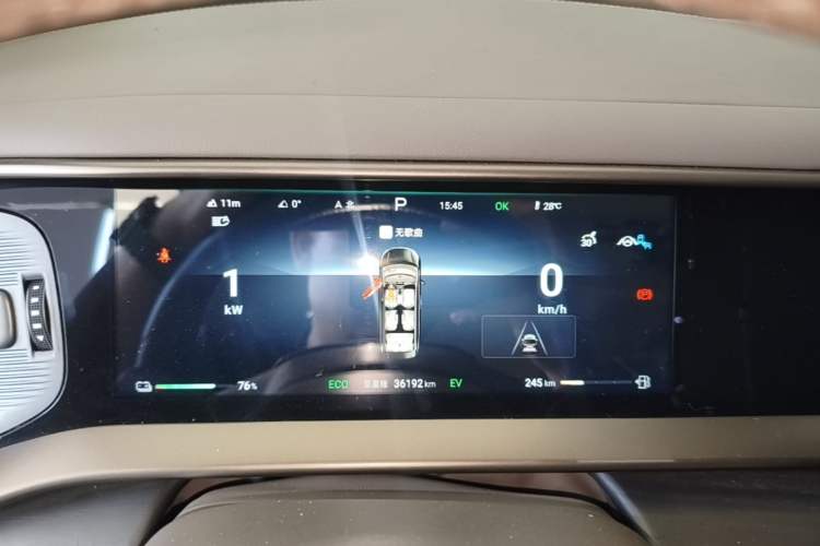 Used Denza D9 2022 DM-i 970 Four-Wheel Drive Flagship Model Instrument Cluster
