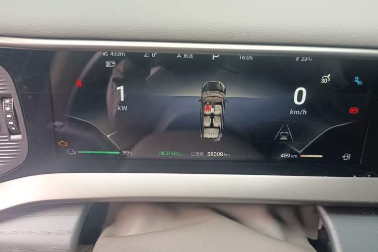 Used Denza D9 2022 DM-i 970 Four-Wheel Drive Flagship Model Instrument Cluster