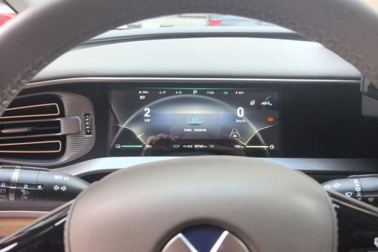 Used Denza D9 2022 DM-i 970 Four-Wheel Drive Flagship Model Instrument Cluster
