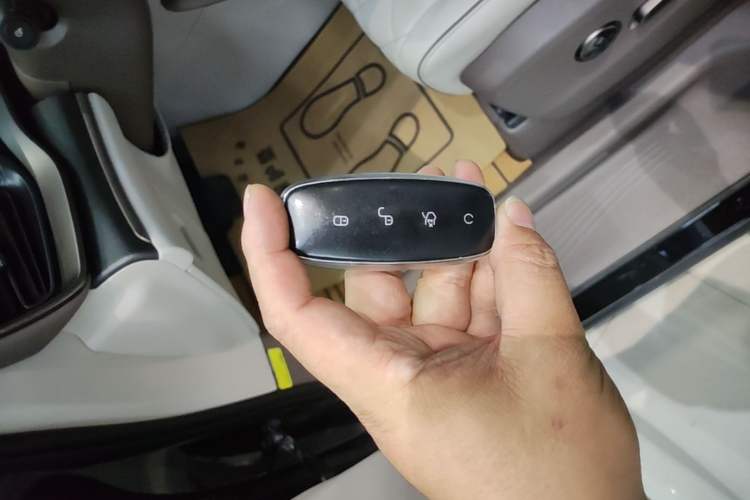 Used Denza D9 2022 DM-i 970 Four-Wheel Drive Flagship Model Interior 1