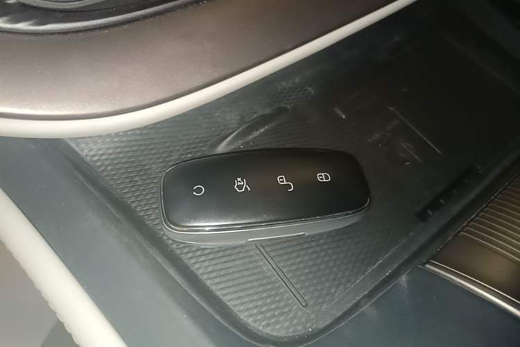 Used Denza D9 2022 DM-i 970 Four-Wheel Drive Flagship Model Interior 1